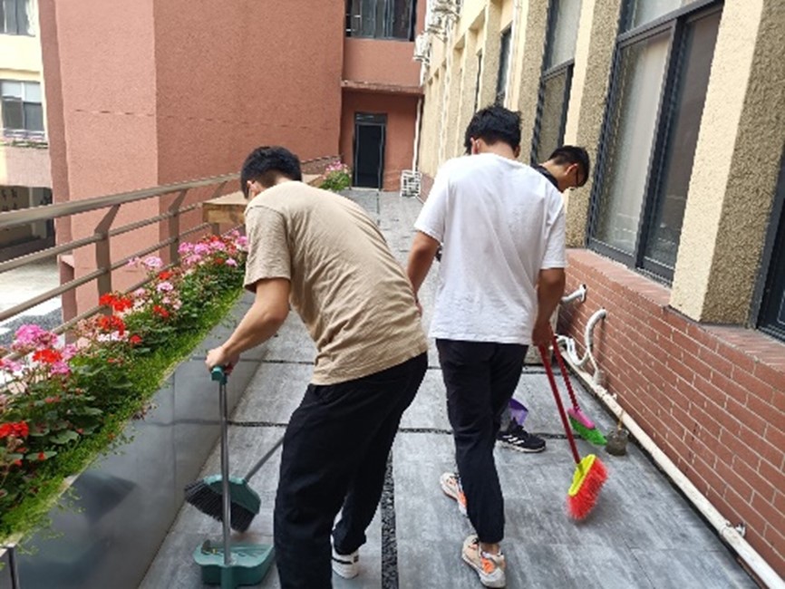 1651927721613002718.jpg 1651927721613002718.jpg