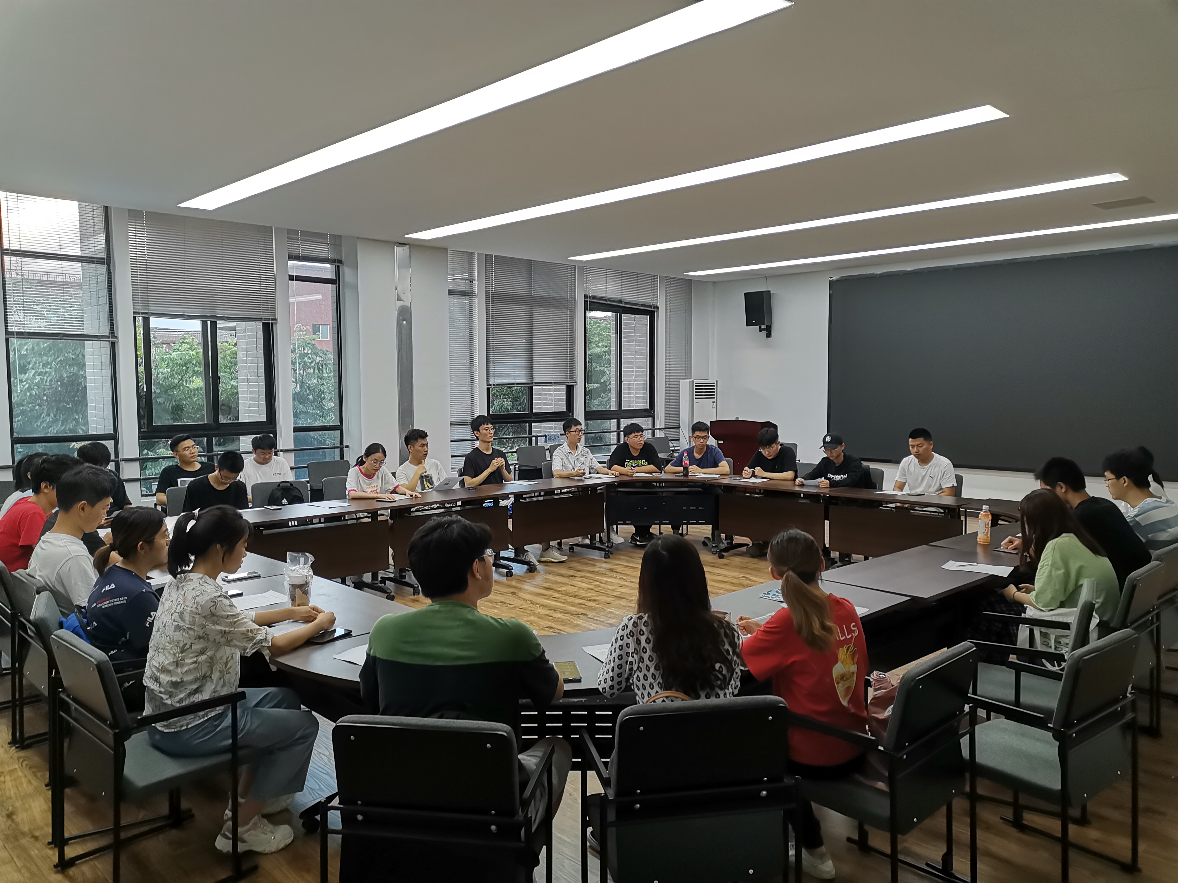 1626573112377084075.jpg 1626573112377084075.jpg